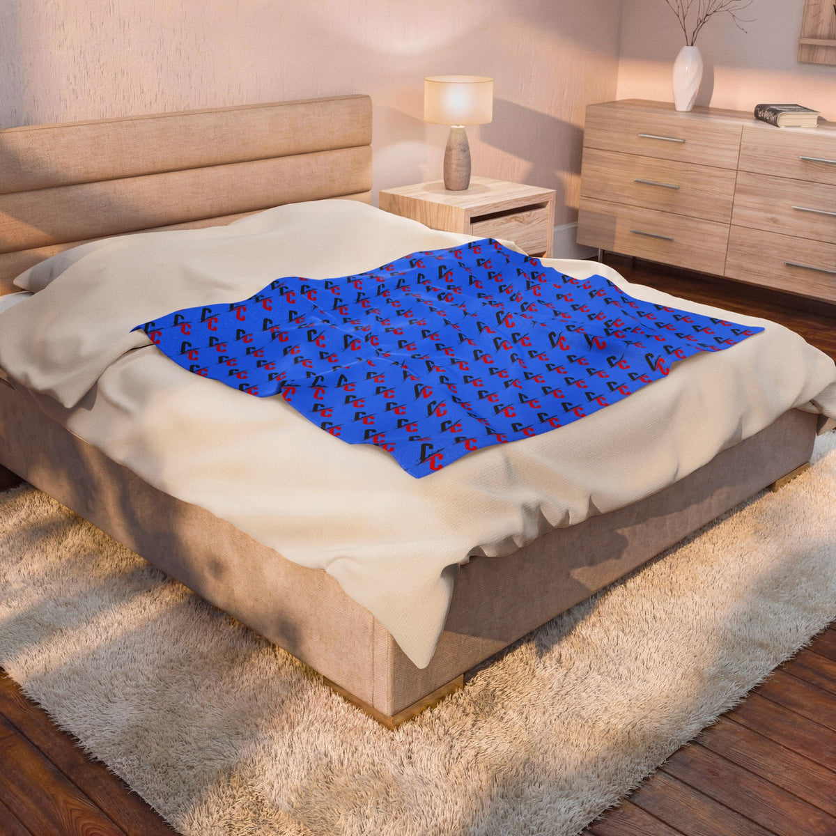 Blue Candy Cane Pattern Velveteen Plush Blanket — Cozy Holiday Throw